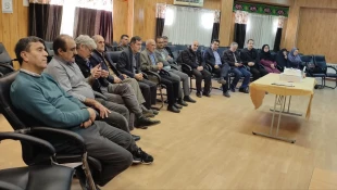 بازنشستگی دو تن از کارکنان 8