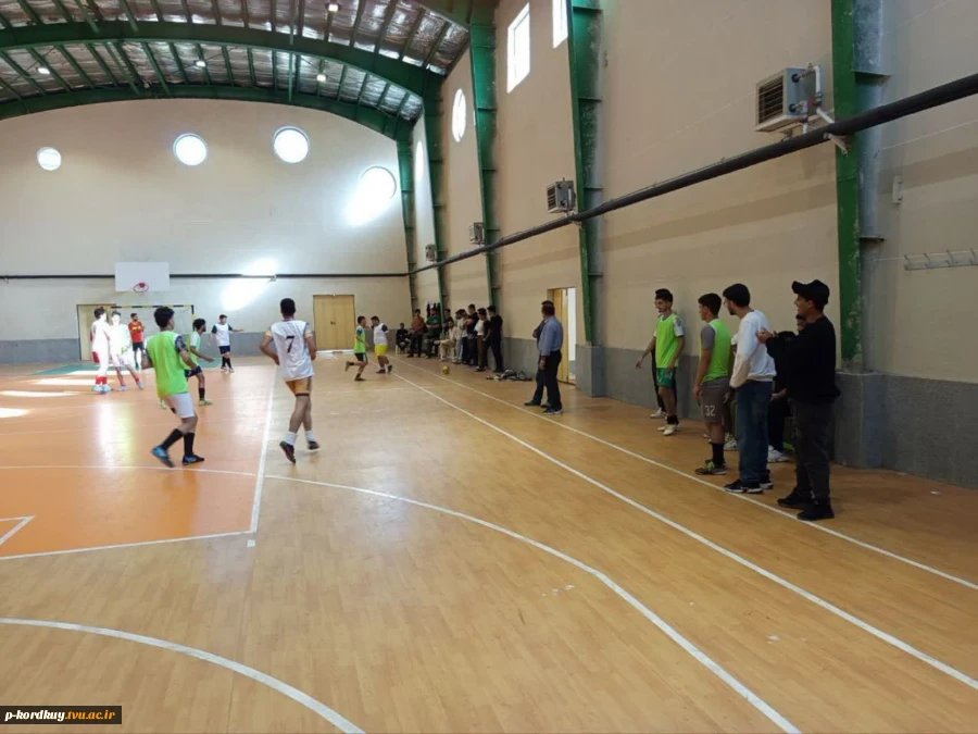 برگزاری مسابقات فوتسال به مناسبت هفته بسیج 4