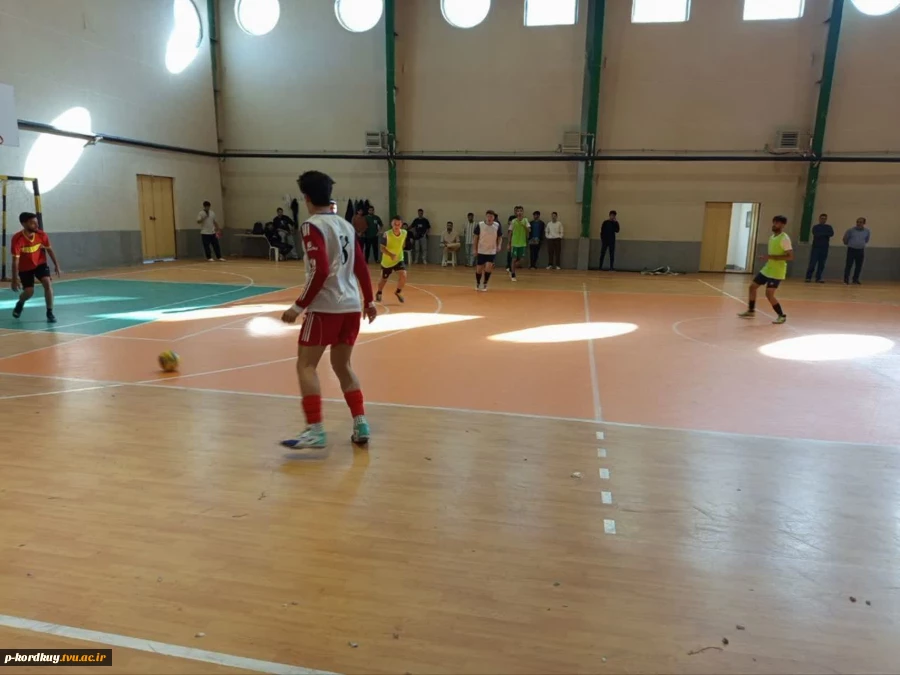 برگزاری مسابقات فوتسال به مناسبت هفته بسیج 6