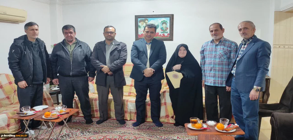 دیدار با مادر شهید قنبر علی فراتی