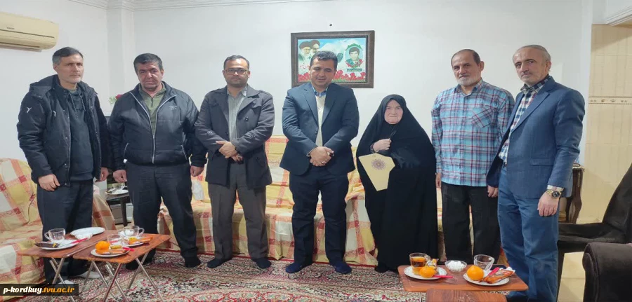 دیدار با مادر شهید قنبر علی فراتی 2