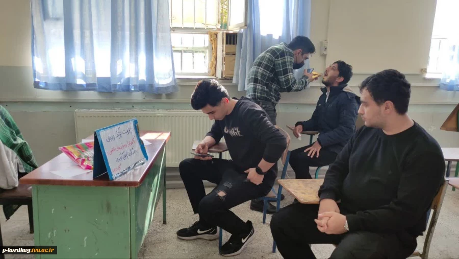 کارگاه آموزشی پیشگیری از بیماری آنفلوانزا به همراه خدمات ویزیت پزشکی، به دانشجویان دانشکده ملی مهارت پسران کردکوی 3